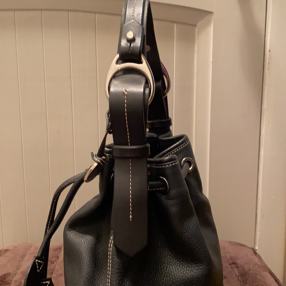 Dooney & Bourke black drawstring bag - Picture 3 of 8